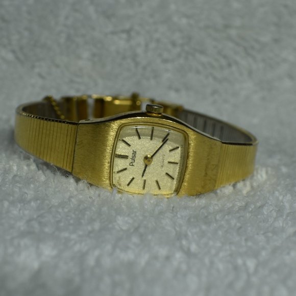 VTG Pulsar Gold Tone Quartz Watch w/ Safety Chain - Picture 15 of 15